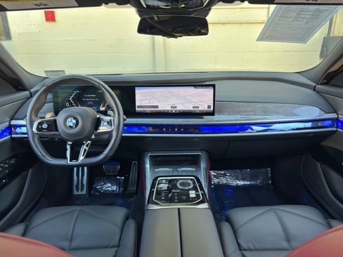 Used 2024 BMW 740i w/ Premium Package 2 RWD image 13