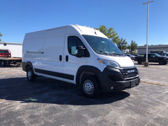 Used 2025 RAM ProMaster 2500 w/ Convenience Group FWD image 8