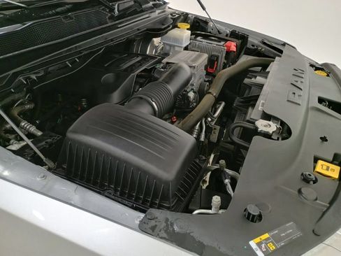 Used 2022 RAM 1500 Laramie AWD/4WD image 10
