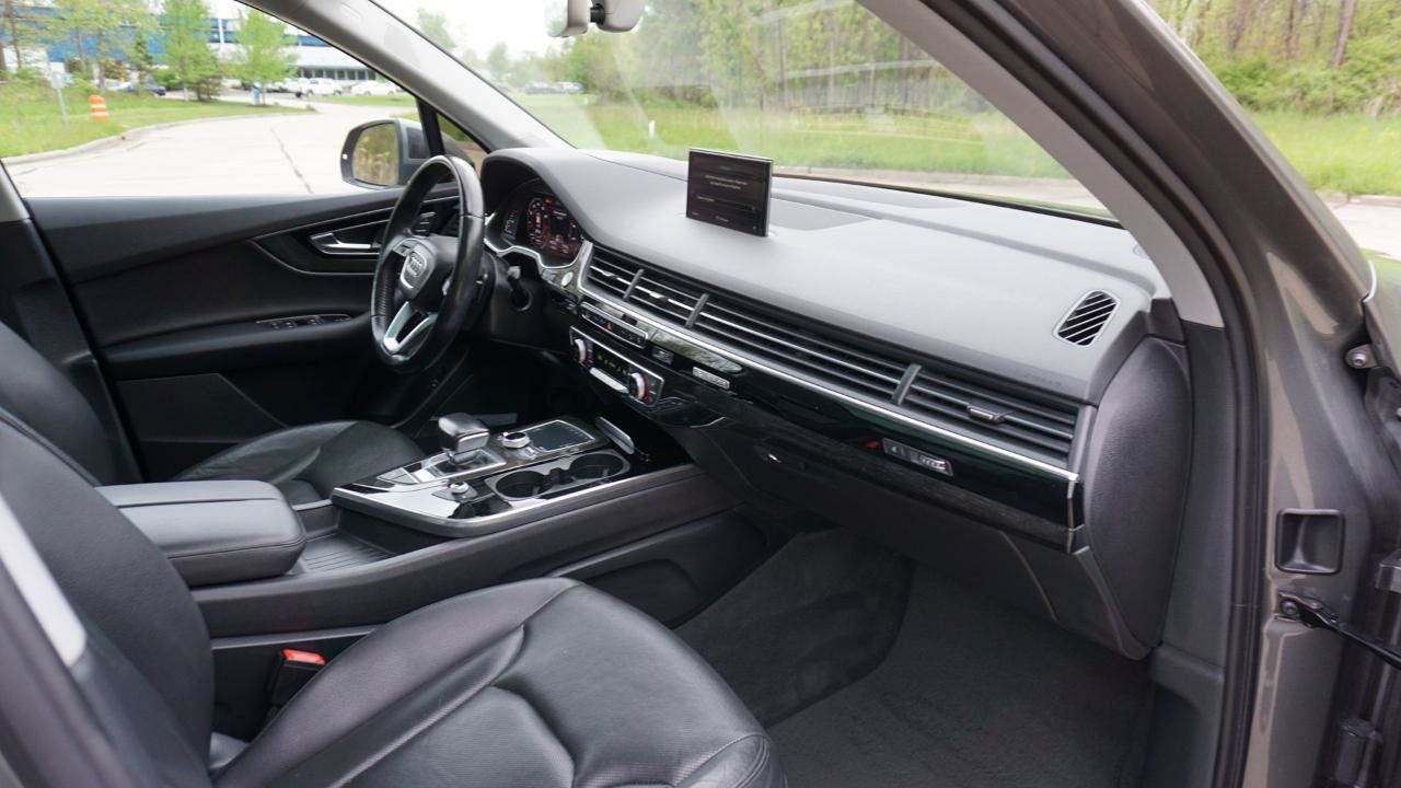 Used 2017 Audi Q7 3.0T Prestige AWD/4WD image 13