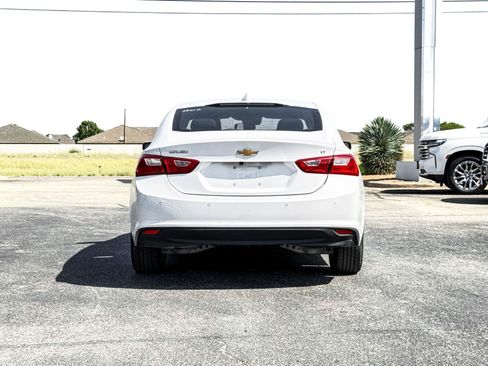 Used 2024 Chevrolet Malibu LT FWD image 11