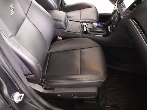 Used 2023 Chrysler 300 S w/ Comfort Group image 14