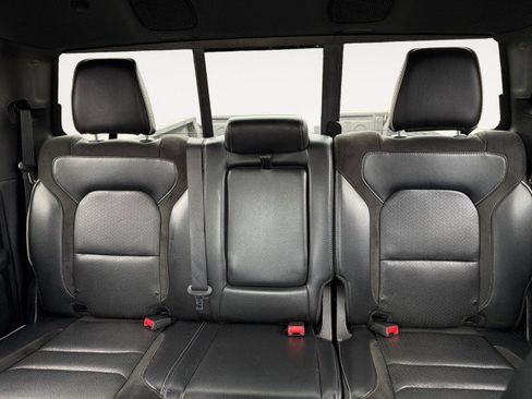 Used 2019 RAM 1500 Laramie image 12