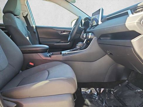 Used 2024 Toyota RAV4 XLE image 21