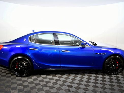 Used 2017 Maserati Ghibli S image 7