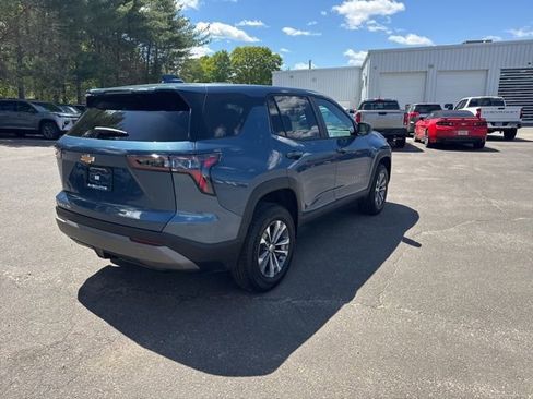 New 2026 Chevrolet Equinox LT AWD/4WD image 4