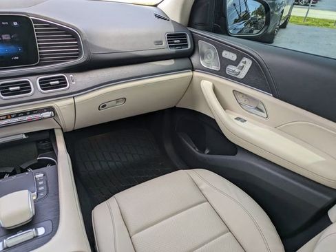 Used 2023 Mercedes-Benz GLS 450 4MATIC image 18