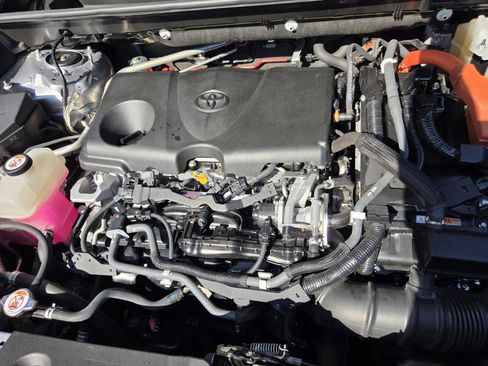 Used 2019 Toyota RAV4 XLE image 27