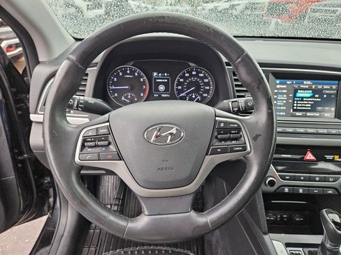 Used 2017 Hyundai Elantra Value Edition w/ Cargo Package image 17