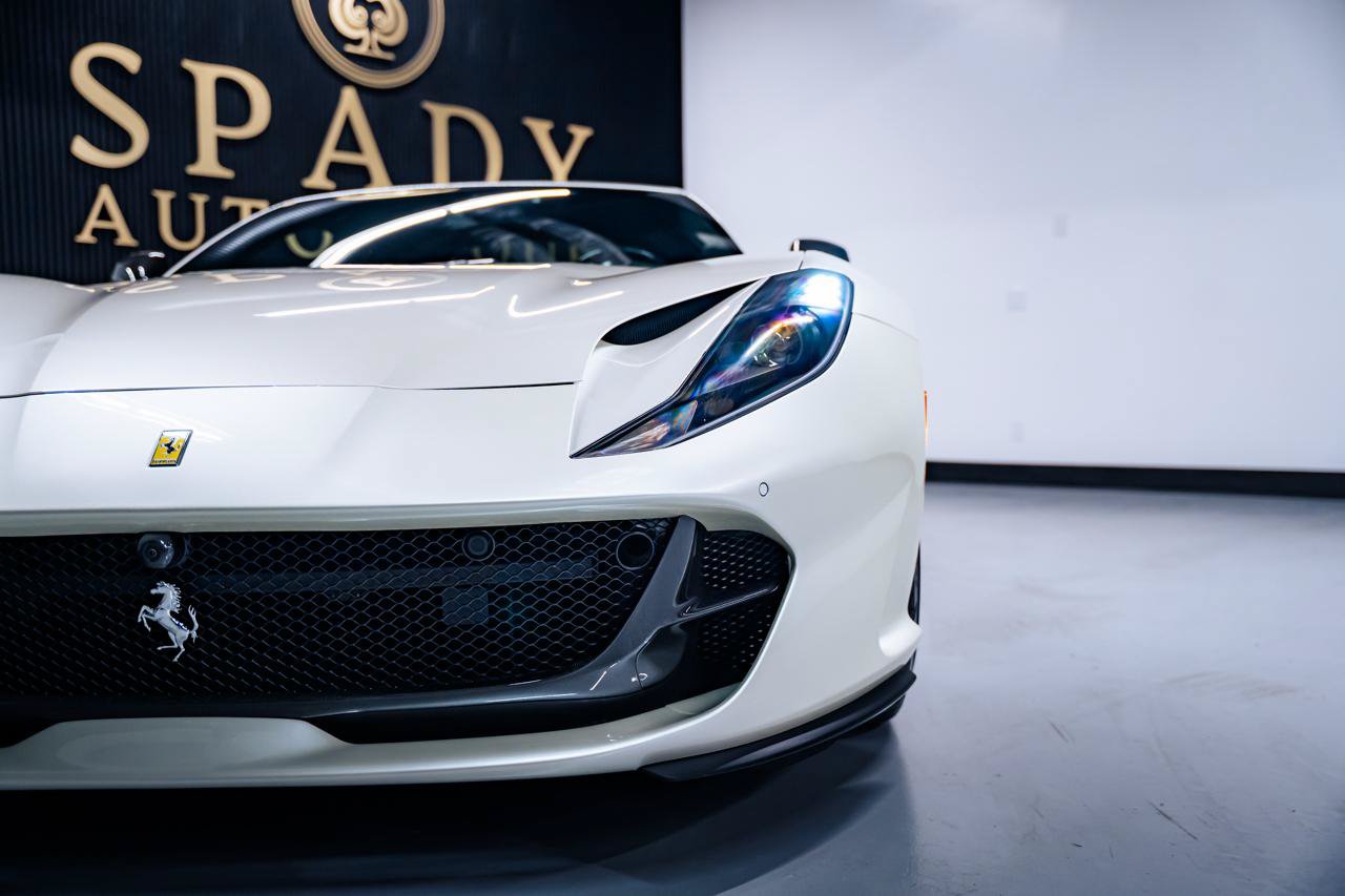 Used 2018 Ferrari 812 Superfast RWD image 14