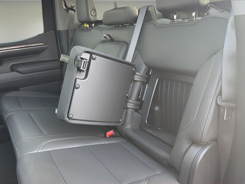 Used 2024 Chevrolet Silverado 1500 LTZ AWD/4WD image 18