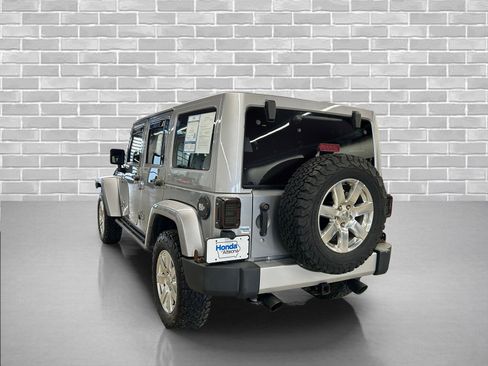 Used 2015 Jeep Wrangler Unlimited Sahara w/ Connectivity Group image 3