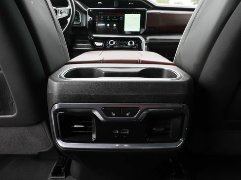 Used 2025 GMC Sierra 1500 Denali Ultimate AWD/4WD image 42