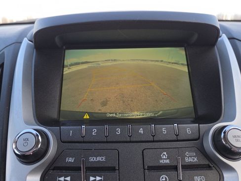 Used 2017 Chevrolet Equinox Premier w/ Enhanced Convenience Package image 6