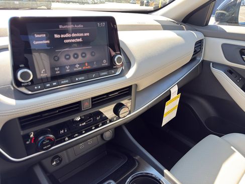 New 2026 Nissan Rogue SV AWD/4WD image 21