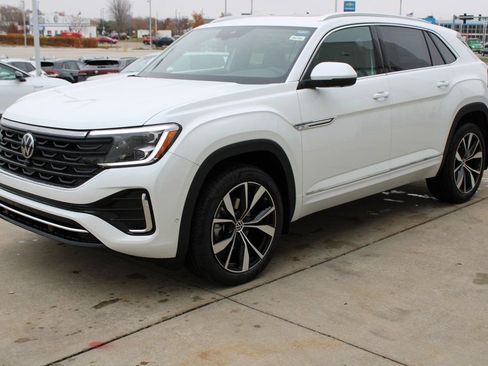 New 2026 Volkswagen Atlas Cross Sport SEL Premium R-Line AWD/4WD image 3