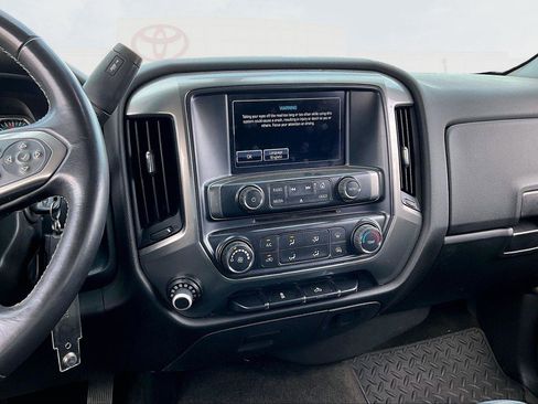 Used 2018 Chevrolet Silverado 1500 LT image 6