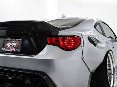 Used 2015 Scion FR-S image 12