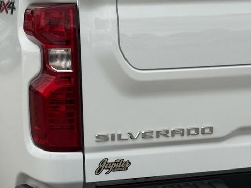 New 2026 Chevrolet Silverado 2500 Custom w/ Custom Convenience Package image 6