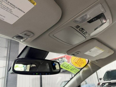 Used 2020 Toyota Sienna LE w/ LE Preferred Package FWD image 13