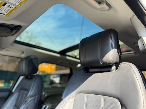 Used 2019 Land Rover Range Rover Sport HSE image 17