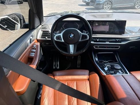 Used 2023 BMW X7 xDrive40i w/ M Sport Package AWD/4WD image 22