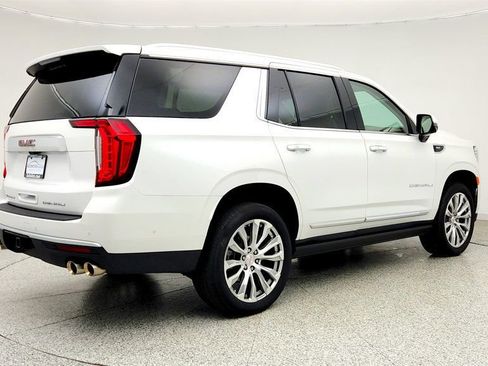 Used 2024 GMC Yukon Denali w/ Advanced Technology Package AWD/4WD image 5