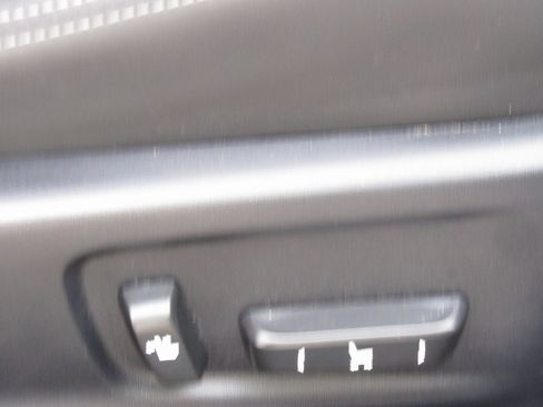 Used 2016 Lexus IS 300 AWD image 19