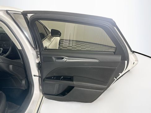 Used 2015 Ford Fusion Energi Titanium image 31