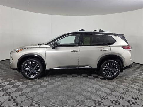 Used 2024 Nissan Rogue Platinum w/ Platinum Premium Package AWD/4WD image 8