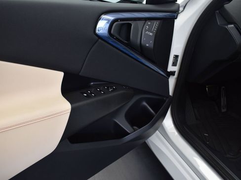 Used 2025 BMW X3 xDrive30i image 11