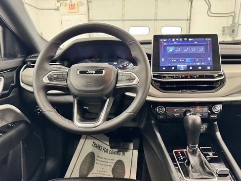 Used 2024 Jeep Compass Limited AWD/4WD image 20