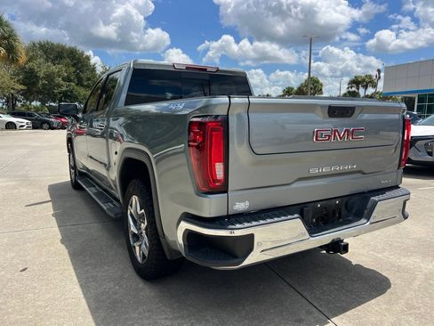 Used 2023 GMC Sierra 1500 SLT w/ SLT Premium Package AWD/4WD image 4