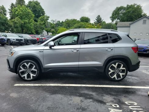 Used 2023 Volkswagen Taos SEL AWD/4WD image 7