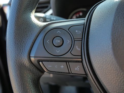 Certified 2025 Toyota RAV4 XLE AWD/4WD image 28