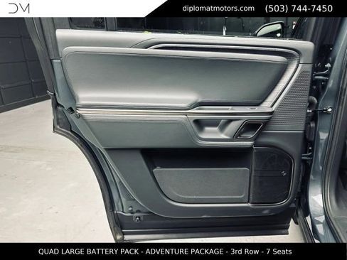 Used 2024 Rivian R1S Adventure AWD/4WD image 29