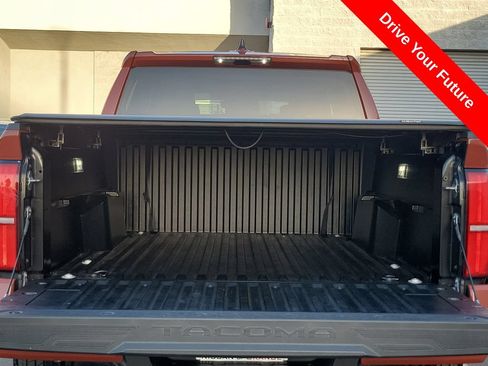 Used 2025 Toyota Tacoma TRD Sport AWD/4WD image 21