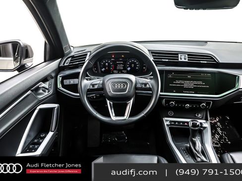 Used 2024 Audi Q3 2.0T Premium image 5