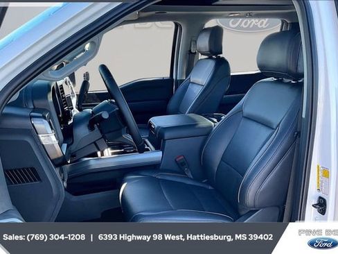 New 2026 Ford F250 Lariat w/ Black Appearance Package image 19