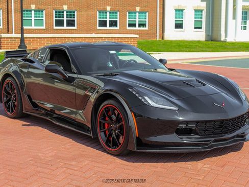 Used 2016 Chevrolet Corvette Z06 w/ Z07 Performance Package RWD image 12