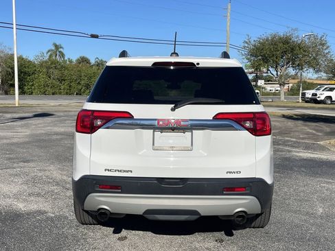 Used 2017 GMC Acadia SLT image 6