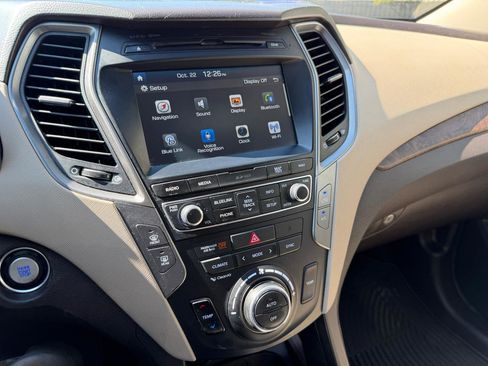 Used 2018 Hyundai Santa Fe Sport w/ Cargo Package FWD image 21