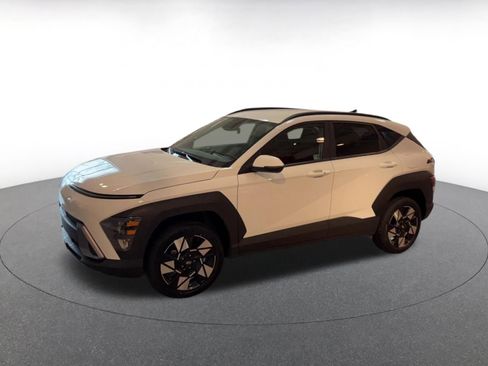 Used 2025 Hyundai Kona SEL image 8