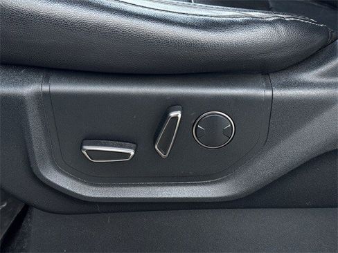 Used 2018 Ford F150 Raptor w/ Equipment Group 802A Luxury image 29