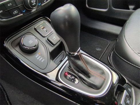 Used 2020 Jeep Compass Limited image 20