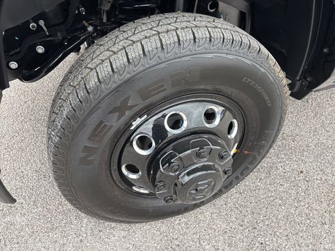 New 2026 RAM 3500 Limited image 38