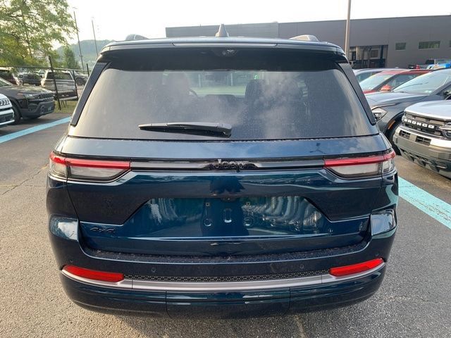 New 2027 Jeep Grand Cherokee Limited AWD/4WD image 3