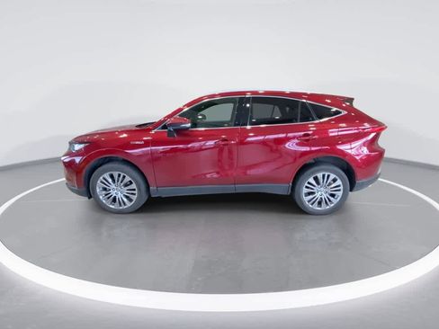 Used 2021 Toyota Venza XLE w/ Softex Package image 5