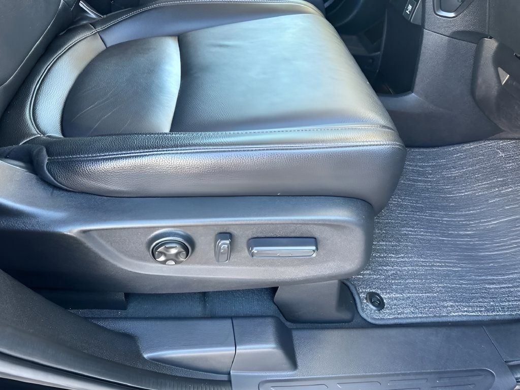 Used 2025 Honda Odyssey EX-L image 33