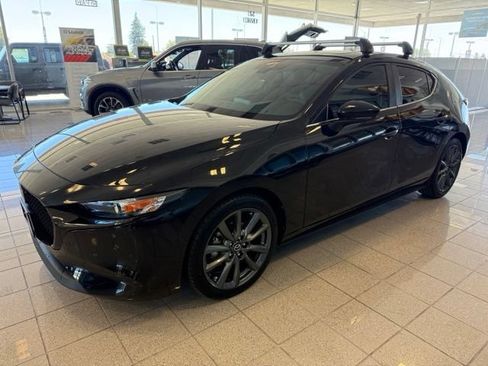 Used 2023 MAZDA MAZDA3 s FWD image 6